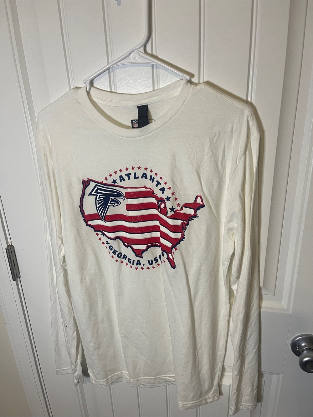 Atlanta Falcons Long-Sleeve Graphic Tee